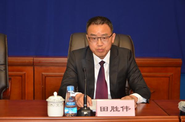 新聞發(fā)言人：自治區(qū)紀委新聞發(fā)言人、副秘書長、辦公廳主任 田勝偉.jpg