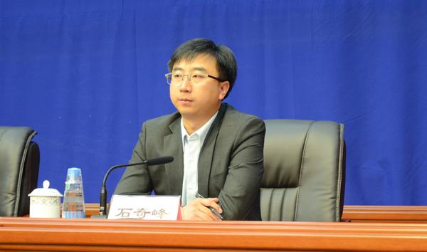 西藏自治區(qū)“四講四愛”活動(dòng)辦文秘組副組長.jpg