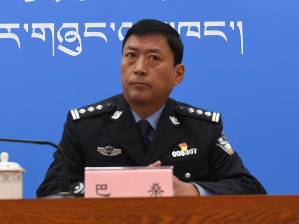 發(fā)言人：區(qū)公安廳刑偵總隊(duì)副總隊(duì)長 巴桑.JPG