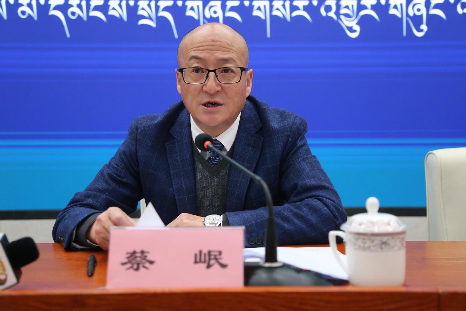 蔡岷   西藏自治區(qū)統(tǒng)計(jì)局黨組成員、副局長.JPG