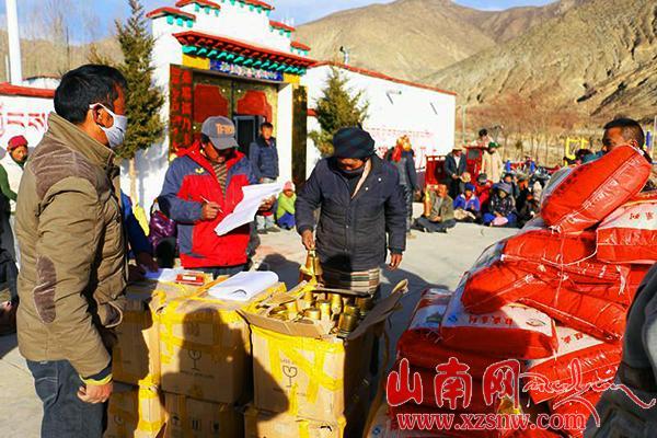 地委組織部駐扎囊縣乃卡村工隊(duì)開展節(jié)前慰問
