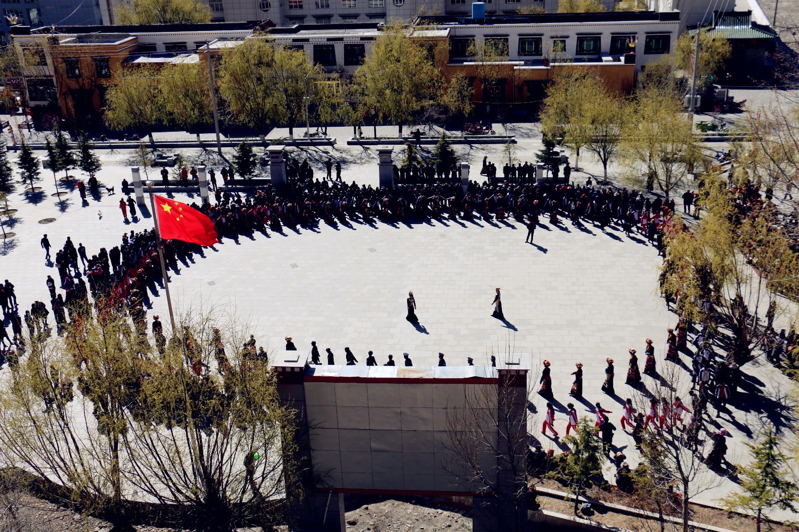 圖為：我們相約在大美瓊結(jié)。.JPG